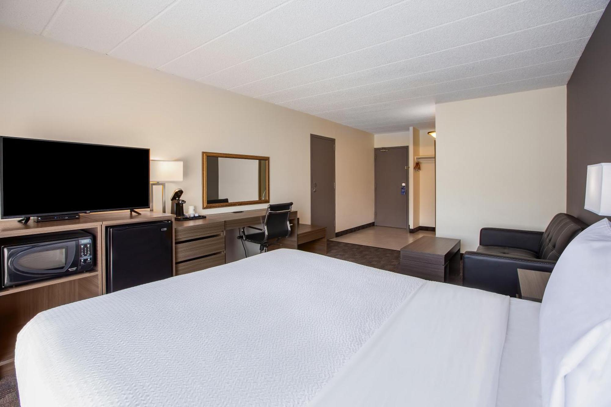 Days Inn By Wyndham Sudbury & Conference Centre Εξωτερικό φωτογραφία