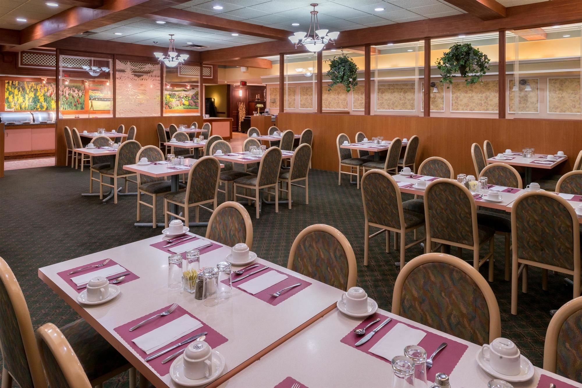 Days Inn By Wyndham Sudbury & Conference Centre Εξωτερικό φωτογραφία